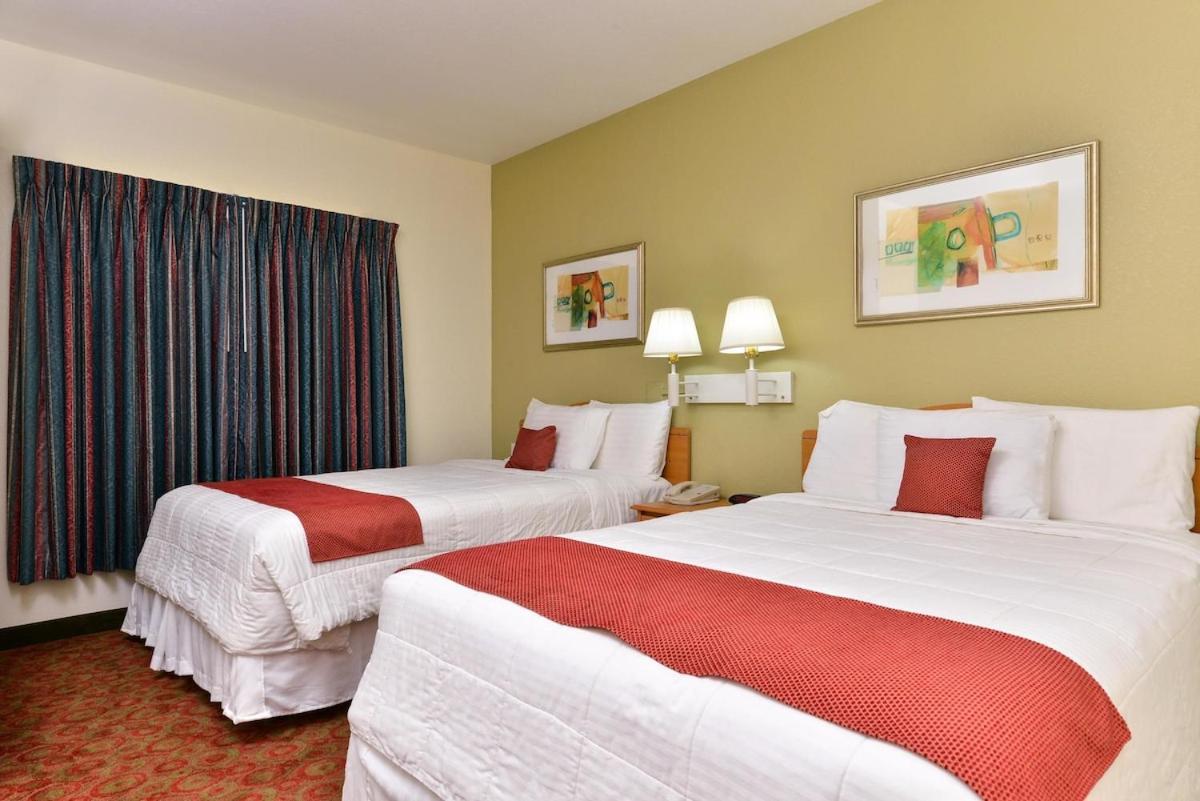 Americas Best Value Inn & Suites-Winnie Exteriér fotografie